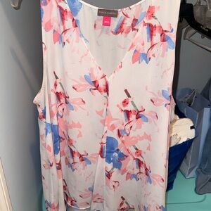 Vince Camuto White Floral V-Neck Sleeveless Camisole